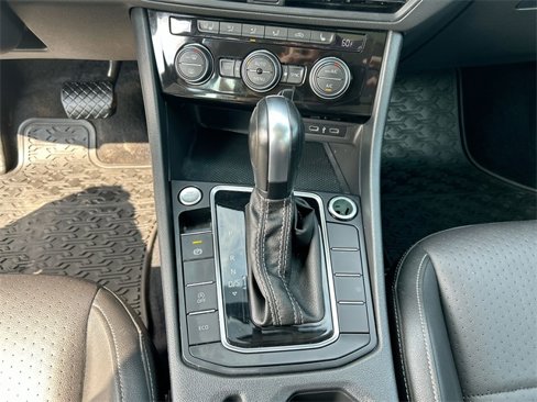 Used 2021 Volkswagen Jetta R-Line image 15