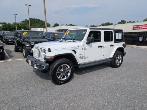 Used 2020 Jeep Wrangler Unlimited Sahara image 2
