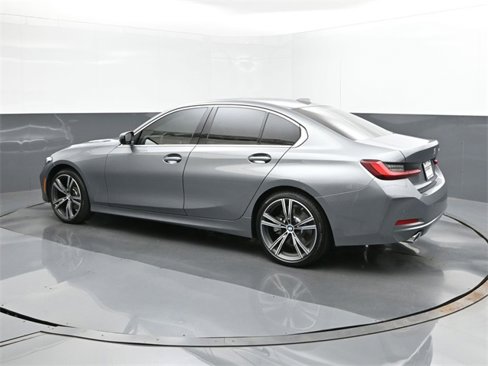 New 2024 BMW 330i Sedan w/ Convenience Package image 5