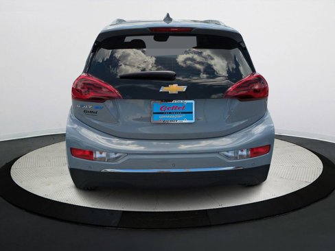 Used 2020 Chevrolet Bolt Premier w/ Infotainment Package image 5