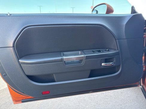Used 2011 Dodge Challenger R/T image 11