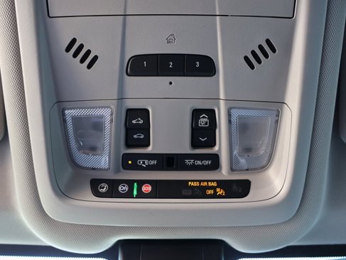 Used 2020 Chevrolet Equinox Premier image 23