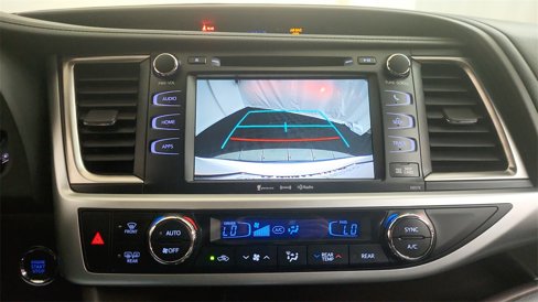 Used 2017 Toyota Highlander XLE image 19