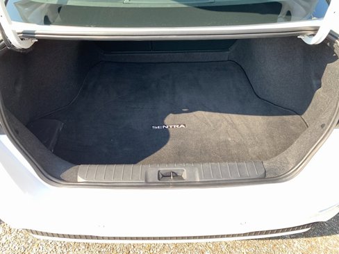 Used 2024 Nissan Sentra SV image 7