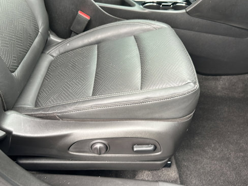 Used 2020 Buick Encore GX Essence w/ Experience Buick Package image 25