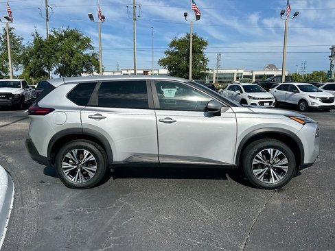Used 2023 Nissan Rogue SV image 5