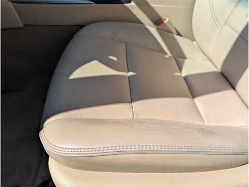 Used 2017 Toyota Camry XLE image 25