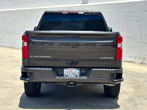 Used 2021 Chevrolet Silverado 1500 Custom w/ Safety Confidence Package image 6