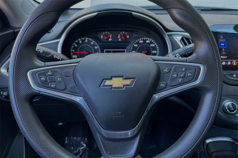 Used 2022 Chevrolet Malibu LT image 21