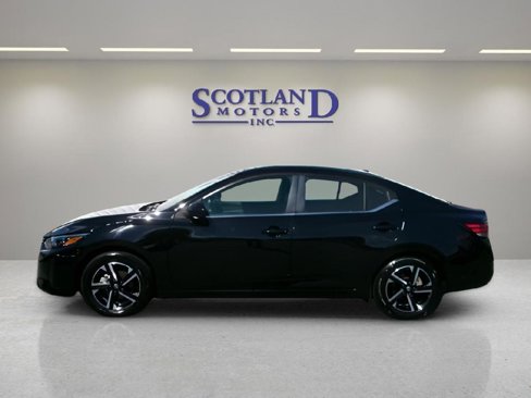 Used 2024 Nissan Sentra SV image 1