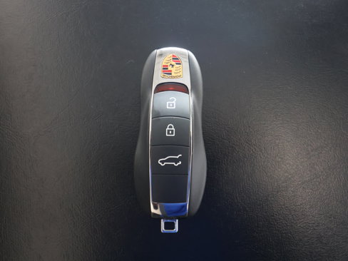 New 2025 Porsche Macan image 25