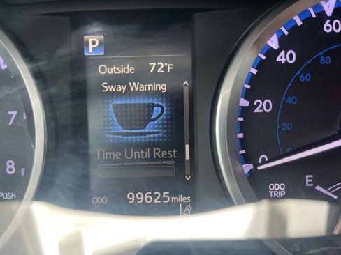 Used 2017 Toyota Highlander LE image 18