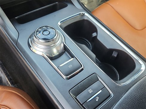 Used 2020 Ford Fusion Titanium image 22