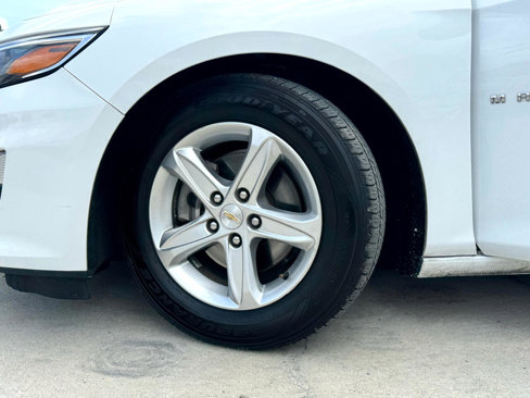 Used 2022 Chevrolet Malibu LS w/ Driver Confidence Package image 32