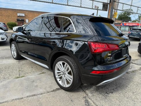 Used 2018 Audi Q5 2.0T Premium Plus w/ Premium Plus Package image 6