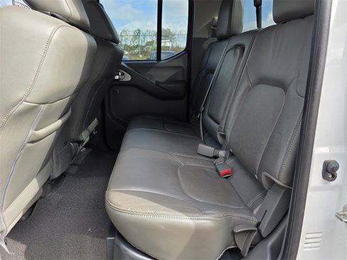 Used 2019 Nissan Frontier SL image 14