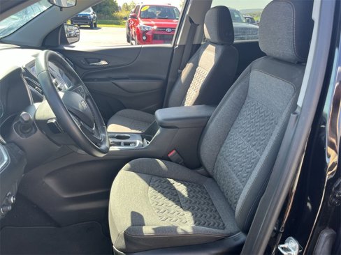 Used 2023 Chevrolet Equinox LT image 18