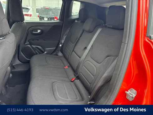Used 2021 Jeep Renegade Latitude w/ Convenience Group image 12