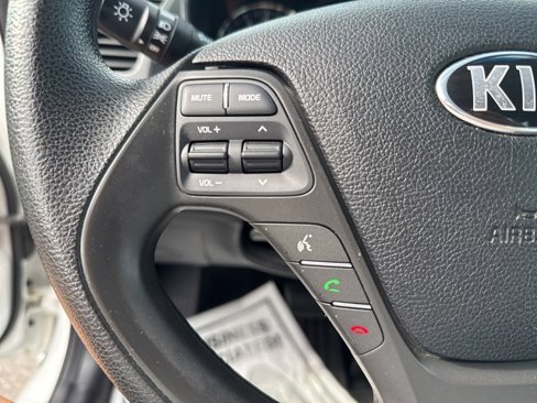 Used 2018 Kia Forte LX w/ LX Popular Package image 17