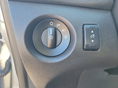 Used 2017 Ford Fiesta SE image 23