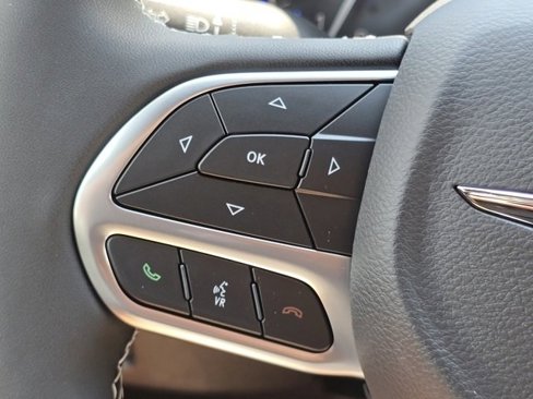 New 2026 Chrysler Pacifica Select image 13