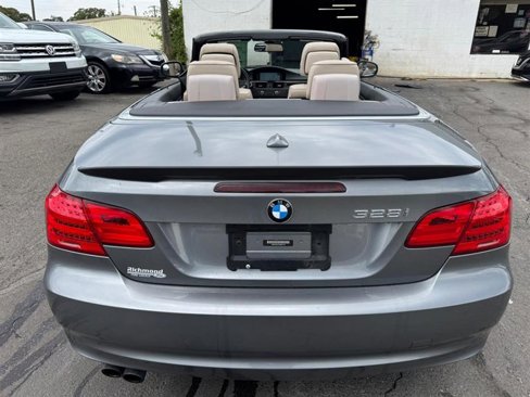 Used 2012 BMW 328i Convertible image 6