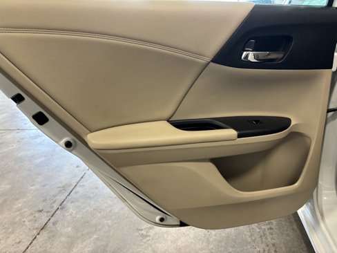 Used 2014 Honda Accord EX-L image 7