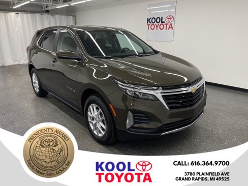 Used 2023 Chevrolet Equinox LT image 1
