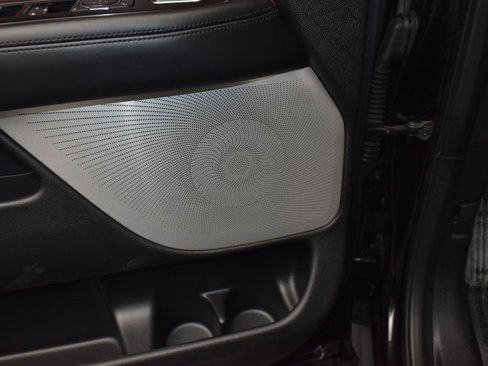 Used 2020 Lincoln Navigator Reserve w/ Luxury Package image 21