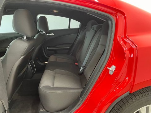 Used 2018 Dodge Charger SXT image 17