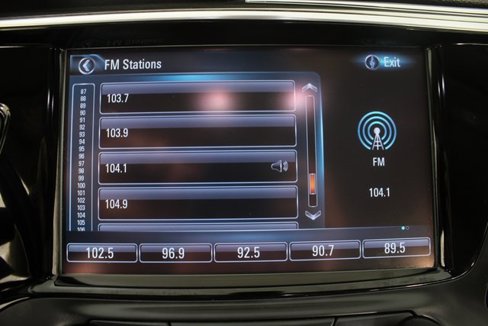 Used 2017 Buick Envision Essence image 5