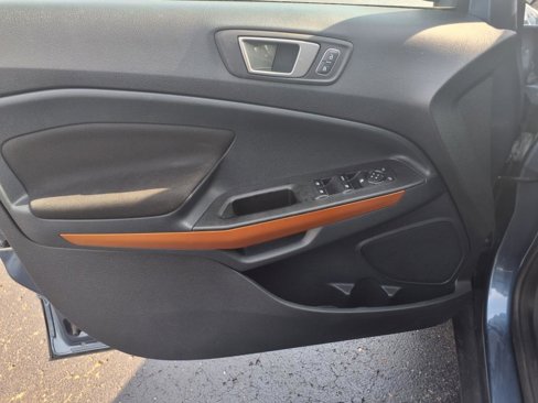 Used 2022 Ford EcoSport SE w/ SE Appearance Package image 11