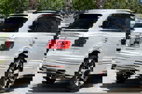 Used 2019 Bentley Bentayga image 7