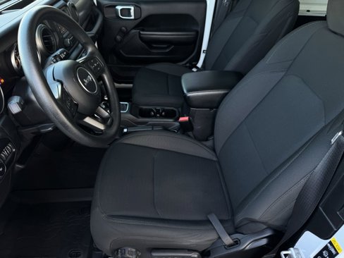 Used 2021 Jeep Wrangler Sport image 13