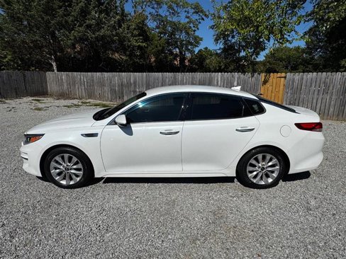 Used 2017 Kia Optima EX w/ Paint Protection Package image 3