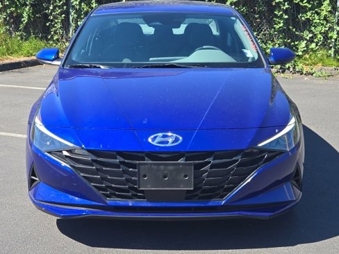 Used 2023 Hyundai Elantra SEL w/ Convenience Package image 2