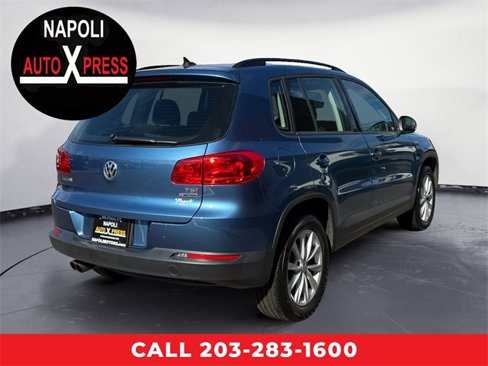 Used 2017 Volkswagen Tiguan Limited w/ Premium Package image 3