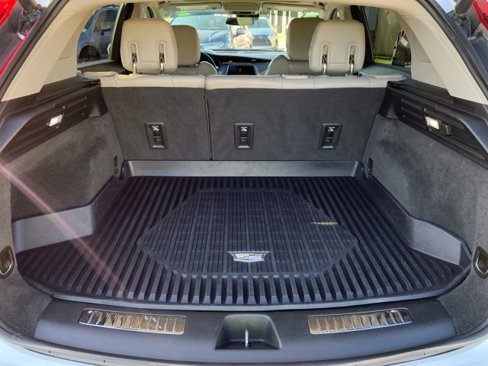 Used 2019 Cadillac XT4 Premium Luxury image 14
