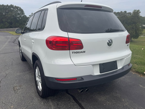Used 2016 Volkswagen Tiguan S image 9