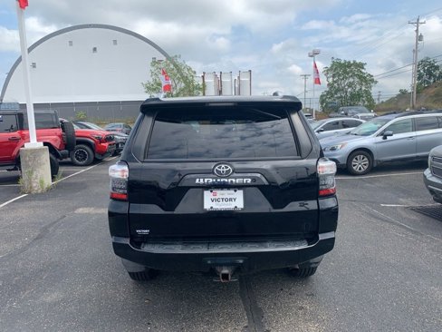 Used 2018 Toyota 4Runner SR5 Premium image 5