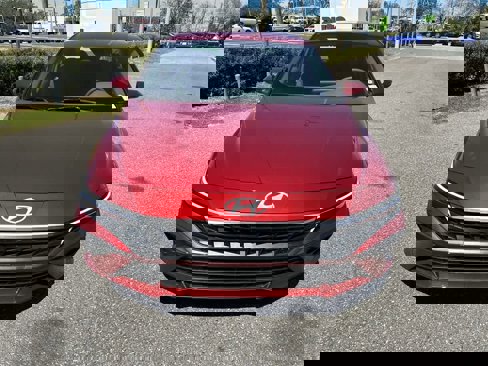 New 2025 Hyundai Elantra SE image 8
