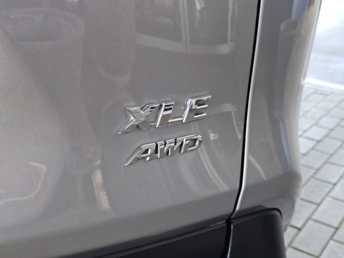 Used 2023 Toyota RAV4 XLE w/ Convenience Package image 15