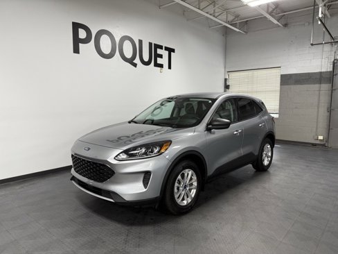 Used 2022 Ford Escape SE w/ Convenience Package image 2