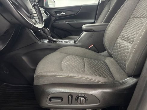 Used 2019 Chevrolet Equinox LT image 12