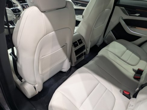 New 2026 Jaguar F-PACE R-Dynamic S image 12