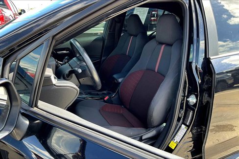 Used 2024 Toyota Corolla SE image 7