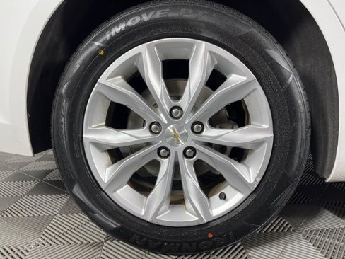 Used 2023 Chevrolet Malibu LT image 15