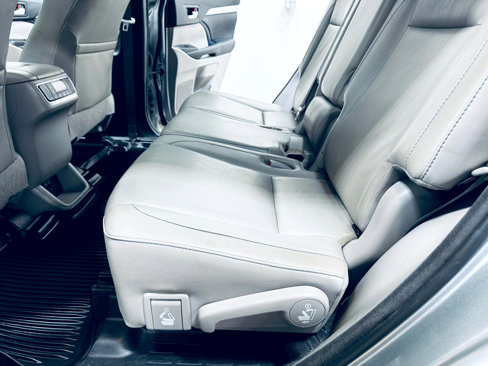 Used 2018 Toyota Highlander XLE w/ Protection Package #3 image 37