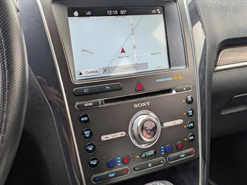 Used 2018 Ford Explorer Limited image 7