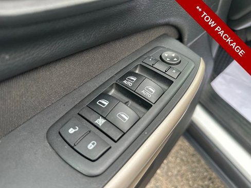 Used 2017 Jeep Cherokee Latitude w/ Cold Weather Group image 15
